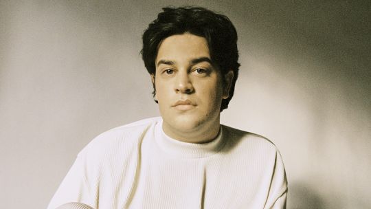 Conocé a Carlos González, el actor español protagonista de Maricón Perdido