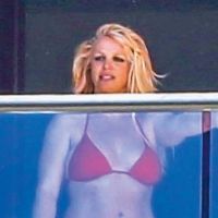 BRITNEY Y SU NOVIO, LEJOS DEL ESCANDALO