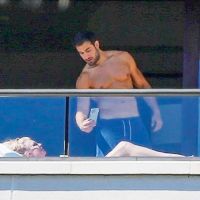 BRITNEY Y SU NOVIO, LEJOS DEL ESCANDALO