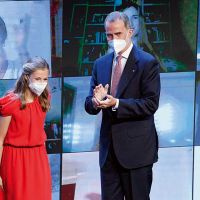LA REINA LETIZIA DEJO QUE LEONOR Y SOFIA SE LUCIERAN