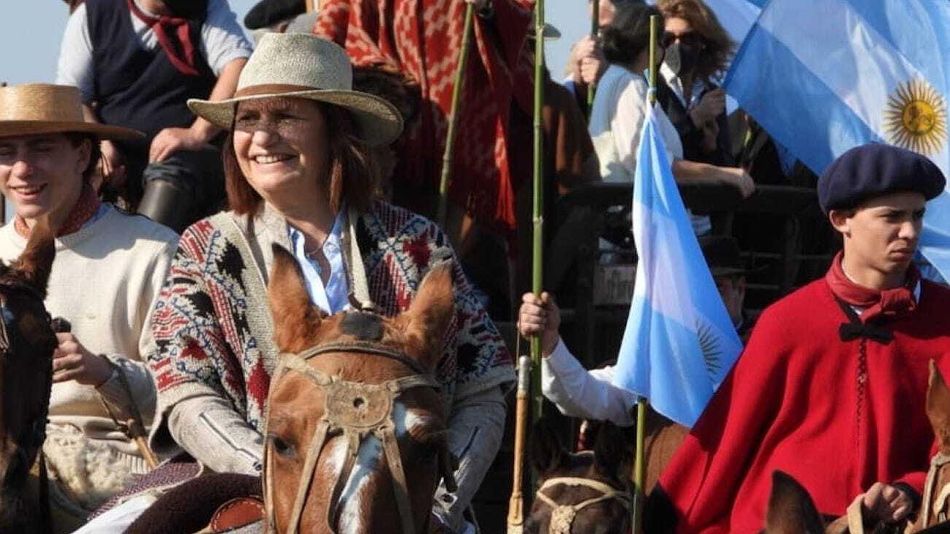 Patricia Bullrich desfiló a caballo en la protesta del campo | Perfil