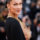 Bella Hadid vestido escote Cannes