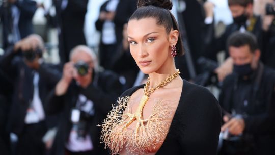 Jean Paul Gaultier y Schiaparelli los aliados perfectos de Bella Hadid para Cannes