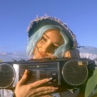 Mechi Pieretti, la cantante que rompe con todos los estereotipos