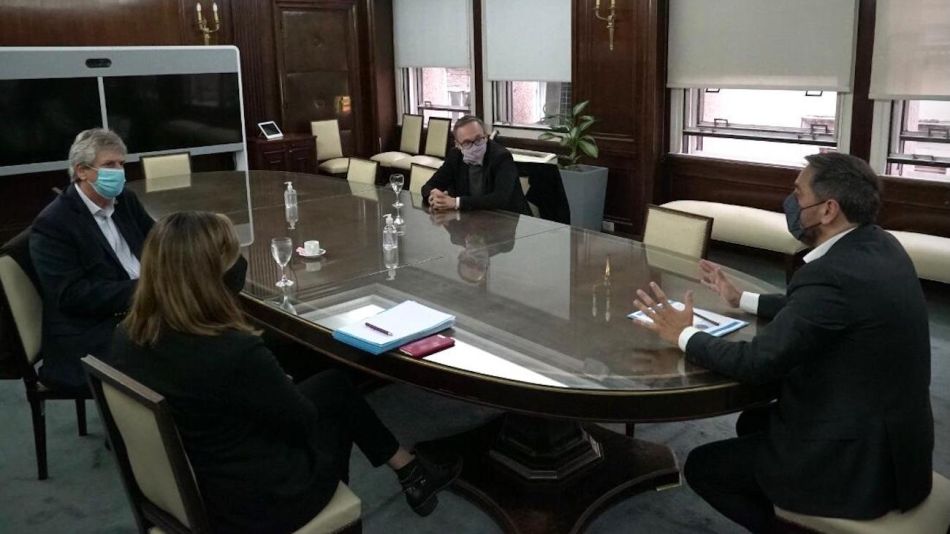 Reunión Juan Cabandié y el CAA