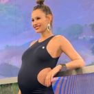 Pampita mostró el método para saber cuándo nacerá su bebé 