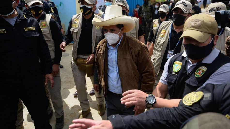 Peruvians Vote In Presidential Election Runoff