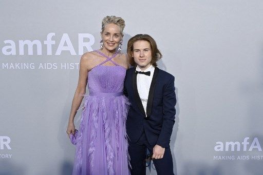 Sharon Stone y su hijo mayor Roan Joseph Bronstein, en el Festival de Cannes.