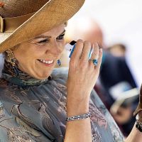 MAXIMA REINO EN ALEMANIA BRILLO cON REPEtIdOs LOOKs