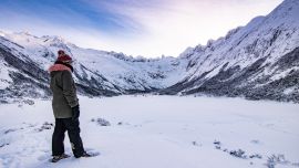 Ushuaia, con gran caudal de nieve, es una de las ciudades más concurridas en las vacaciones de invierno.