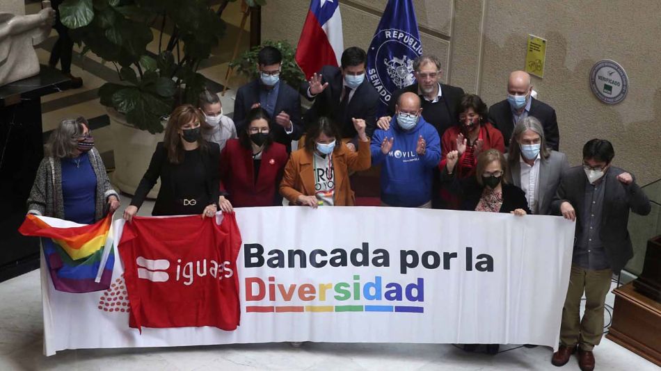 Aprobación del matrimonio igualitario en el Senado de Chile-20210721