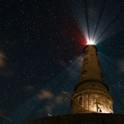 Una fotografía muestra el faro de Cordouan por la noche frente a la costa de Le Verdon-sur-Mer, suroeste de Francia. | Foto:Philippe Lopez / AFP