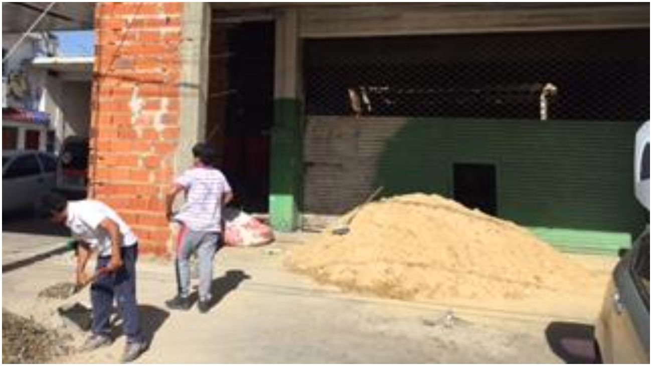 La obra que Patria al Hombro dejó abandonada en Lanús. Había recibido dinero del Estado para hacer un centro comunitario