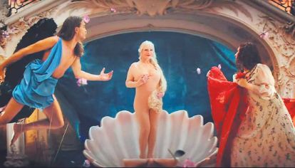 Copia y original. La célebre Cicciolina protagoniza la presentación del proyecto Classic Nudes encarnando a la misma Venus de Botticelli.