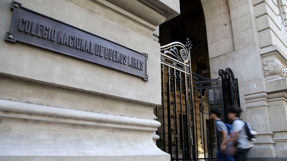 Robo Colegio Nacional Buenos Aires