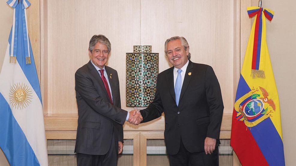 Alberto Fernández se reunió en Lima con su par de la República del Ecuador