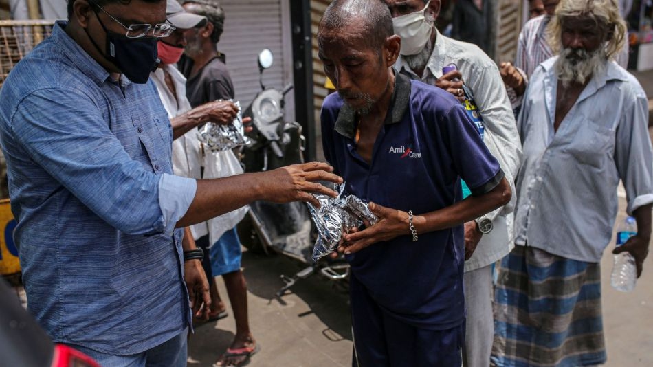 Hunger Crisis Swells India Food Lines to 'Unprecedented' Levels