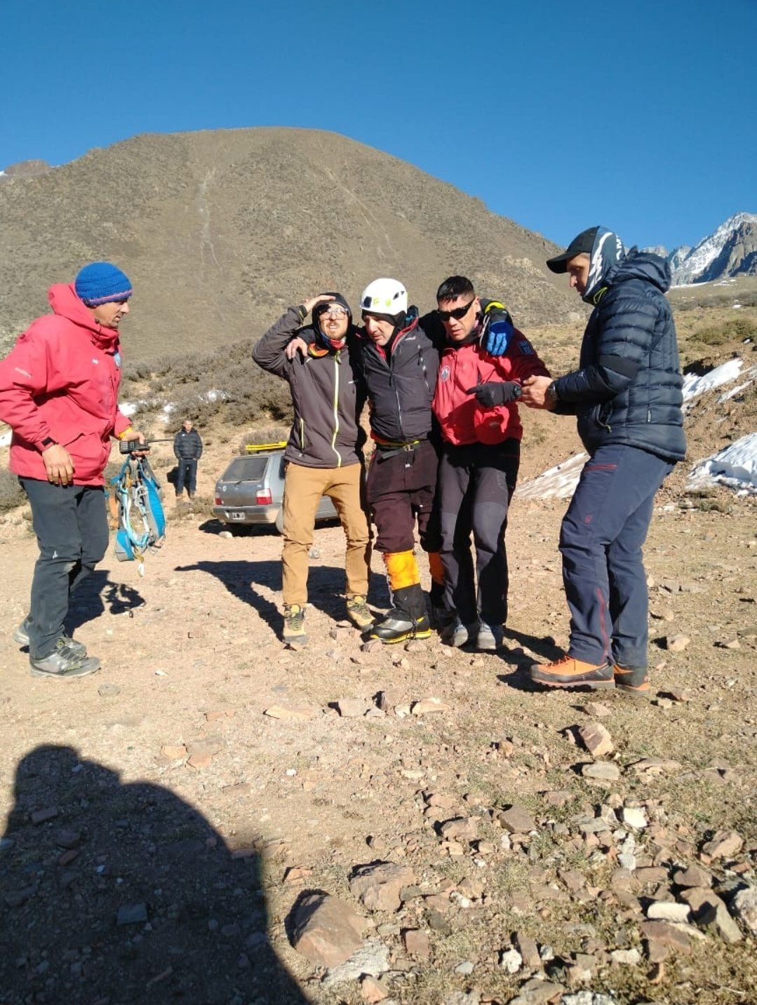 Tres andinistas fueron rescatados tras haber estado incomunicados por dos días en el Cordón del Plata, Mendoza.