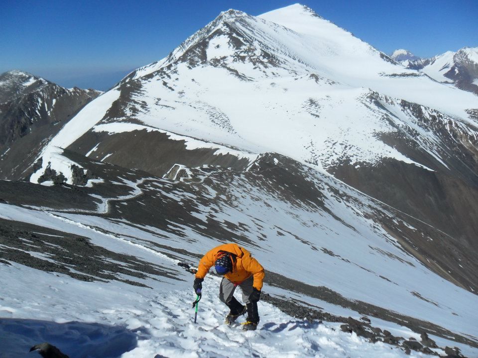 Tres andinistas fueron rescatados tras haber estado incomunicados por dos días en el Cordón del Plata, Mendoza.