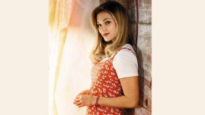 20210801_olivia_holt_gzaamazon_g
