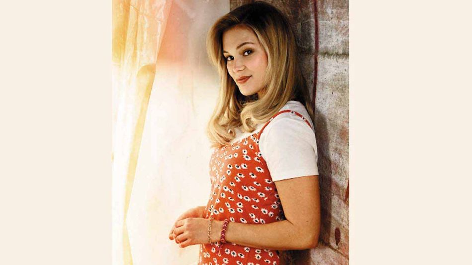 20210801_olivia_holt_gzaamazon_g