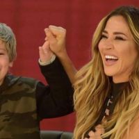 Momo, el hijo de Jimena Barón, contó con quien se besa su mamá