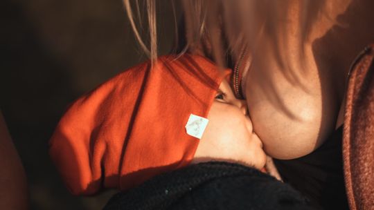 Lactancia materna: ¿por qué es un acto feminista?