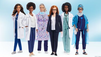 La Barbie científica: el homenaje a una de las creadoras de la vacuna contra el COVID