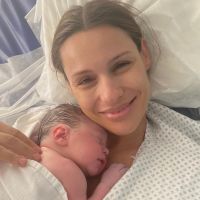 Las mejores fotos de Ana, la hija de Pampita, a dos semanas de su nacimiento