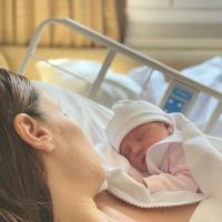 Las mejores fotos de Ana, la hija de Pampita, a dos semanas de su nacimiento