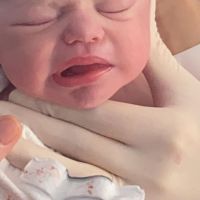 Las mejores fotos de Ana, la hija de Pampita, a dos semanas de su nacimiento