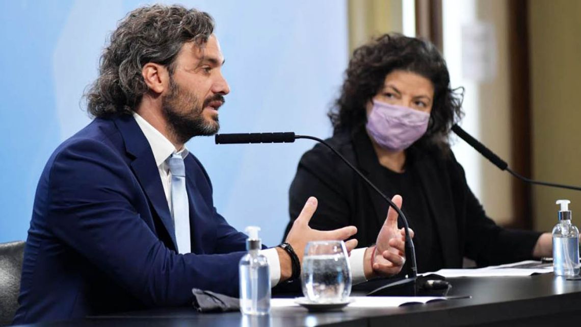 Cabinet Chief Santiago Cafiero and Health Minister Carla Vizzotti deliver a press conference in Buenos Aires.