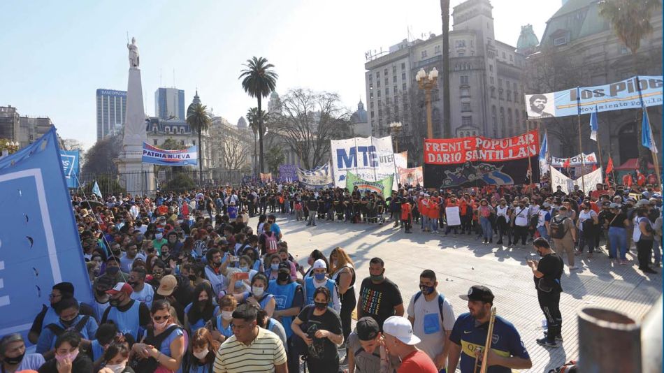 Reclamo. La marcha de ayer fue parte una ofensiva de los movimientos para “marcarle la cancha” al nuevo ministro Zabaleta.