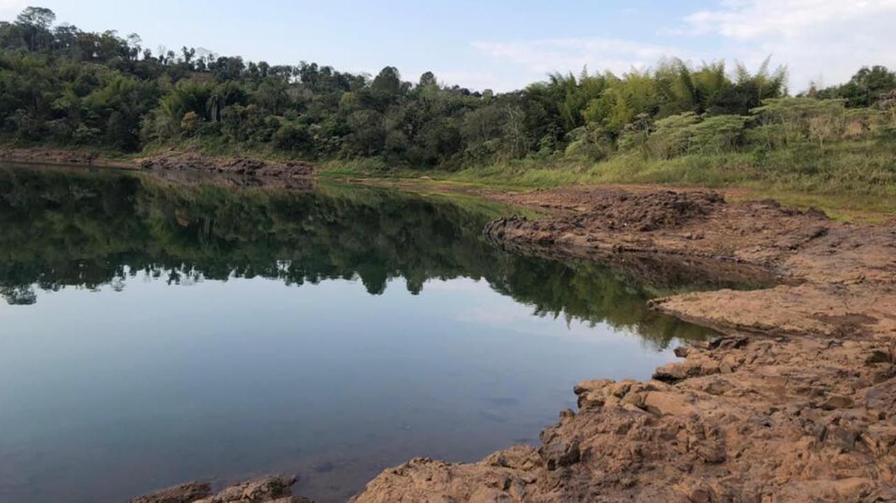 Alarma por la bajante histórica del río Paraná