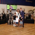Messi en familia el día de su despedida del Barcelona