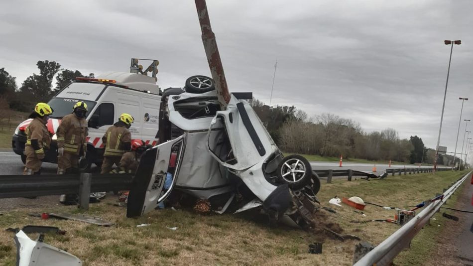 20210809 accidente en la autopista cañuelas-ezeiza