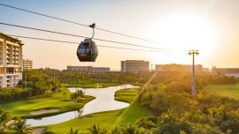 El Vidanta Nuevo Vallarta es el primer resort del mundo en contar en su interior con un teleférico.