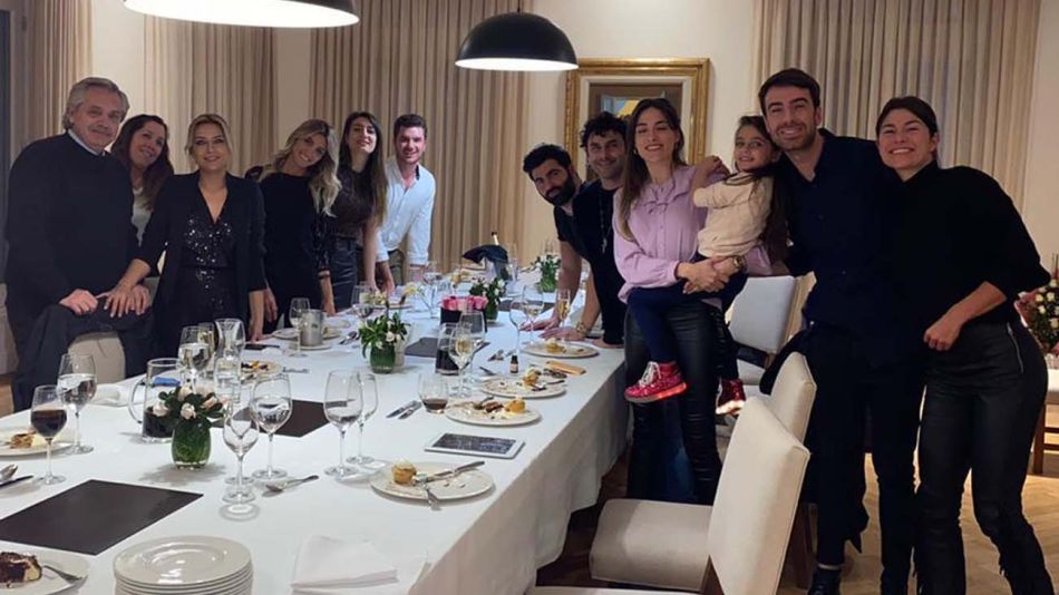 Foto. Cumpleaños de la primera dama en confinamiento.