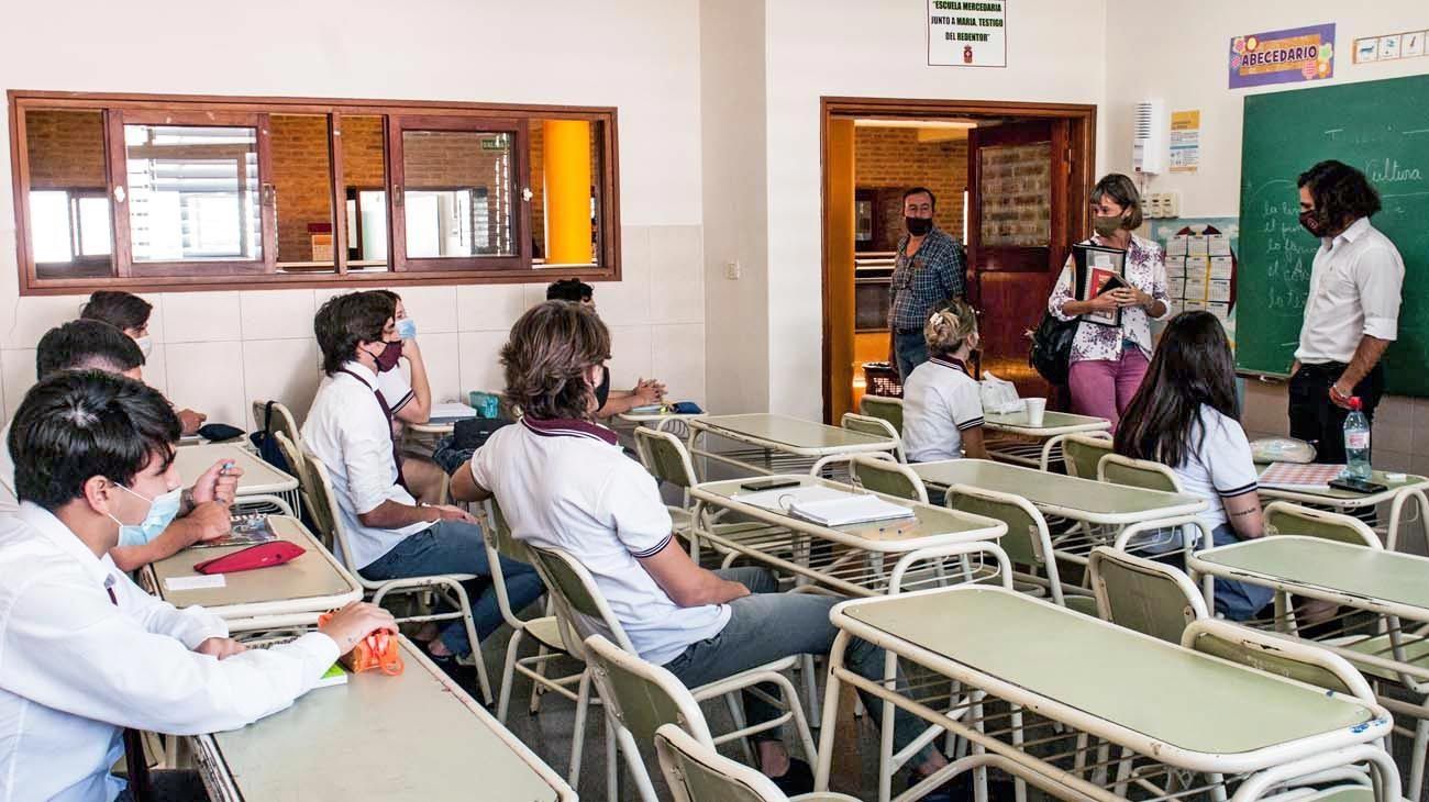 Escuela. Es clave la confianza en los otros para desarrollar relaciones positivas.