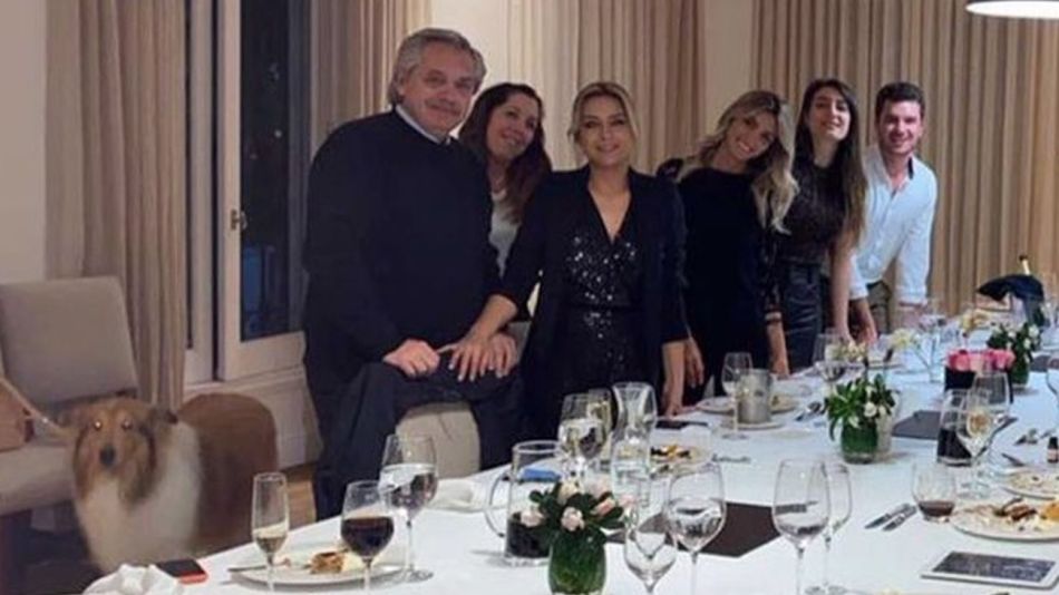 La foto de la fiesta de Alberto Fernández y Fabiola Yañez en Olivos.