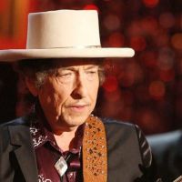 A los 80 años, Bob Dylan enfrenta una demanda de abuso sexual