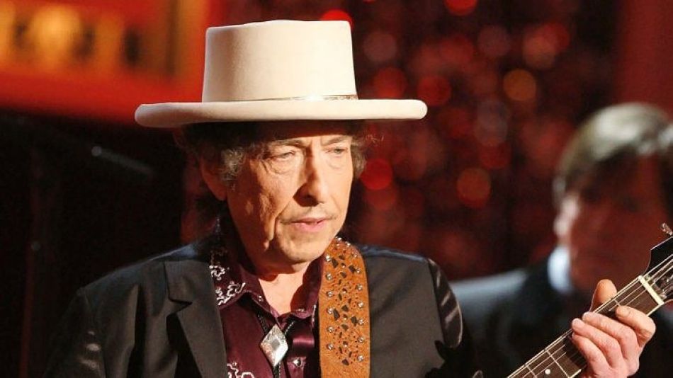 A los 80 años, Bob Dylan enfrenta una demanda de abuso sexual