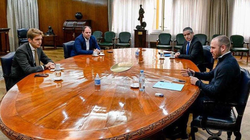 Guzmán se reunió con el fundador de Ualá 20210817