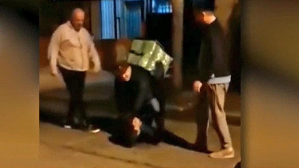 Golpiza a un ladrón en Jose Leon Suarez 20210818