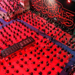 Musulmanes chiíes asisten al ritual de luto  | Foto:AFP