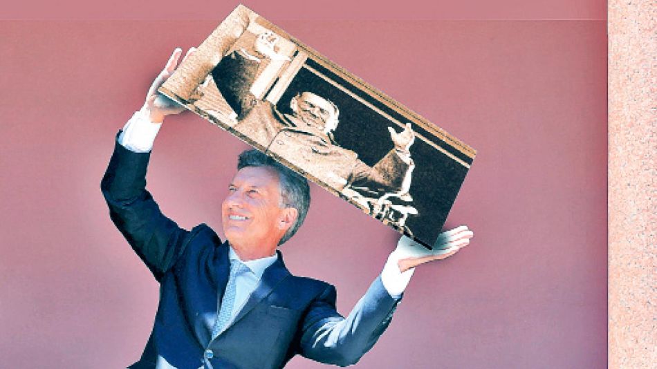 20210822_macri_peron_balcon_cedoc_g