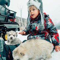 MARLEY CON SU HIJO: VACACIONES  A PURO AMOR Y NIEVE EN USHUAIA