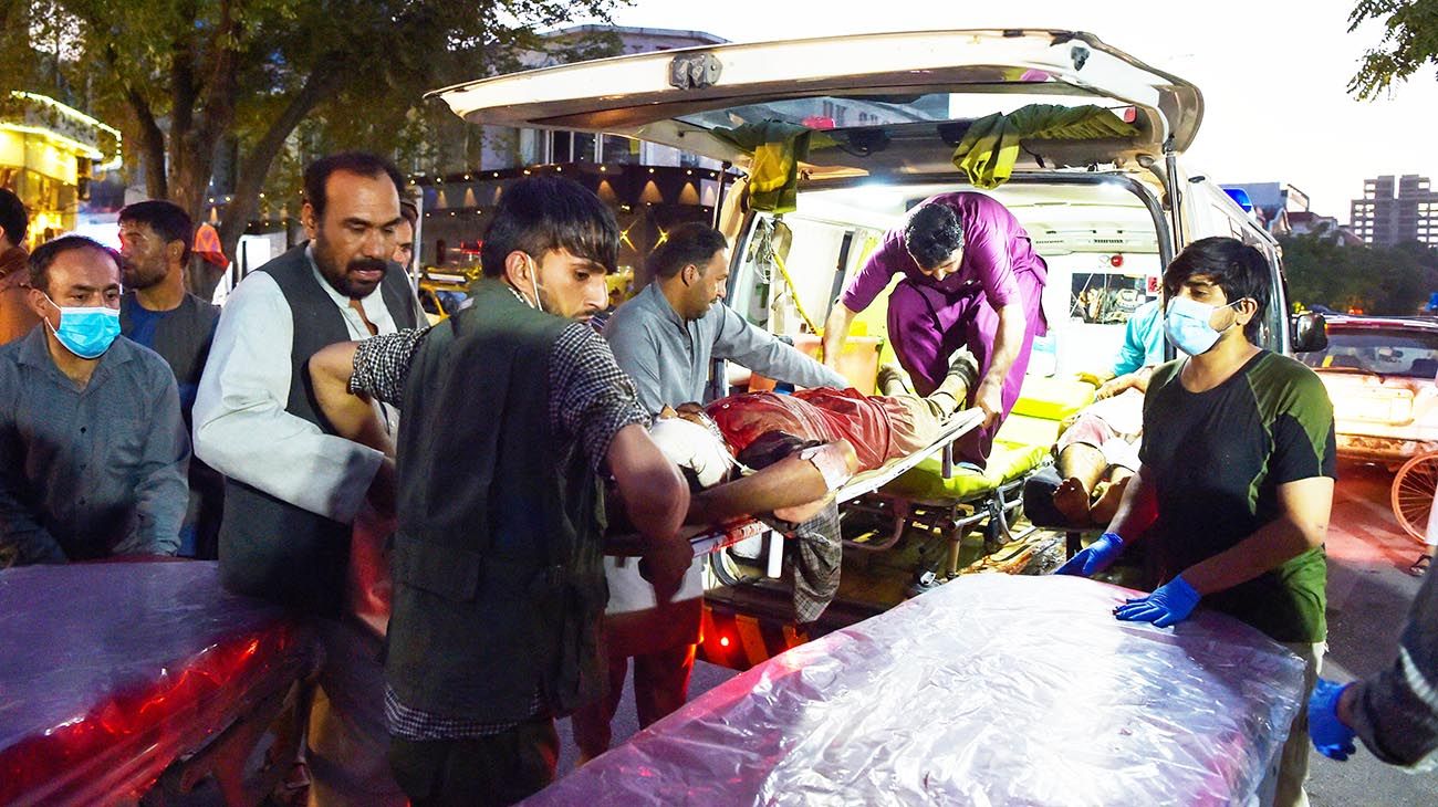 triple atentado en el aeropuerto de Kabul