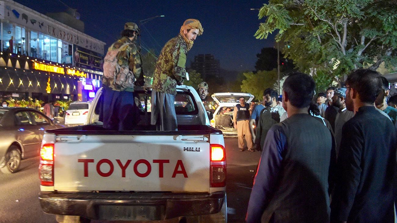 triple atentado en el aeropuerto de Kabul