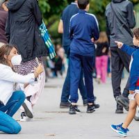EL PASEO DE ANTONELA EN PARIS